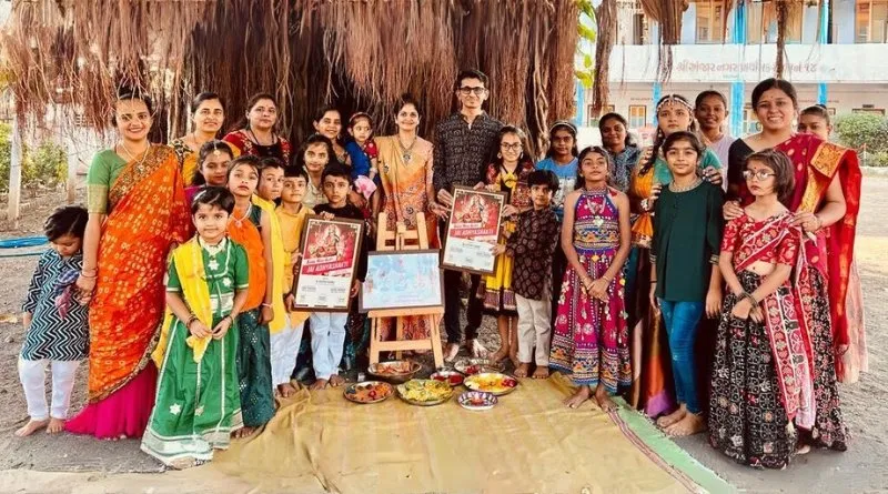 નવરાત્રી પર્વ નિમિતે કચ્છી કલાકારો દ્વારા અંબે માં આરતીની ભવ્ય રજૂઆત